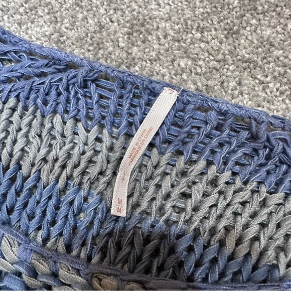 Free People Sweater - Picture 3 of 4